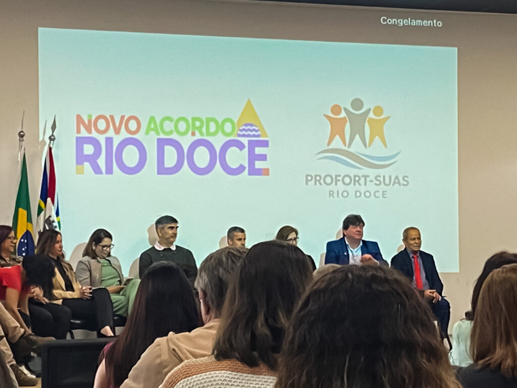 Foto do evento de lançamento do PROFORT-SUAS Rio Doce, realizado no IFMG, em Governador Valadares (MG)